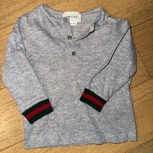Gucci Kids Gray Long Sleeve Tee with Red and Green Accents